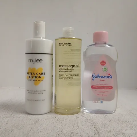 APPROXIMATELY 12 ASSORTED COSMETIC ITEMS INCLUDING VARIOUS MAKES AND BRANDS - COLLECTION ONLY