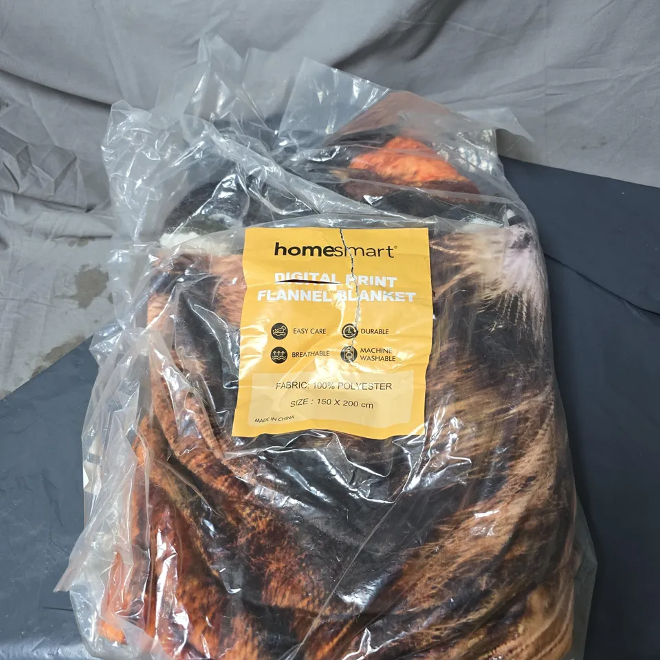 HOME SMART DIGITAL PRINT FLANNEL BLANKET, 150 X 200 CM