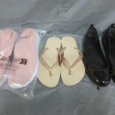 BOX OF APPROXIMATELY 15 ASSORTED PAIRS OF SHOES AND FOOTWEAR ITEMS IN VARIOUS COLOURS, STYLES, AND SIZES - COLLECTION ONLY
