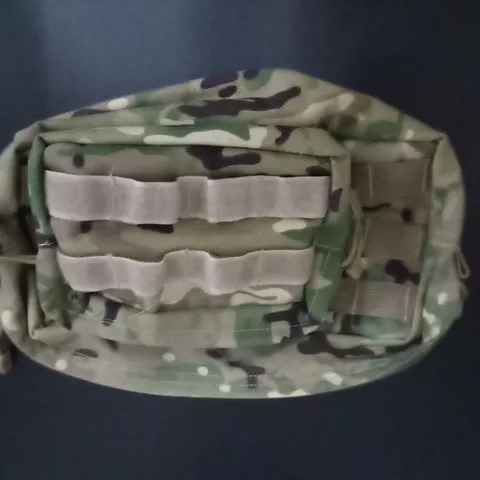 CAMO MOLLE POUCH