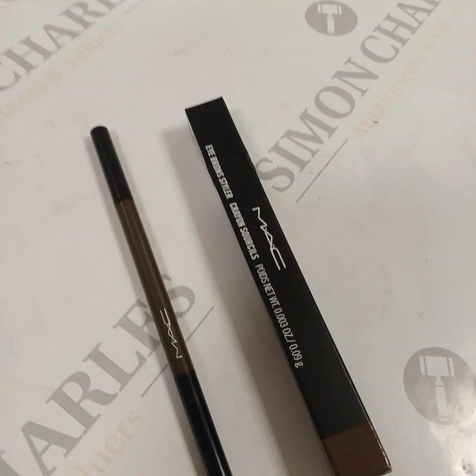 BOXED MAC LADIES EYE BROWS STYLER