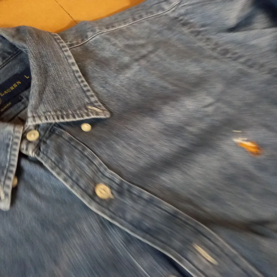 RALPH LAUREN SLIM FIT DENIM SHIRT - L
