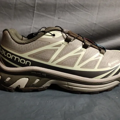 PAIR OF SALOMON GORE-TEX TRAIL SHOES –UK SIZE 5