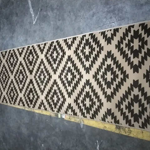 NORDIC MACHINE WOVEN BROWN INDOOR RUG APPROXIMATELY 80X250CM