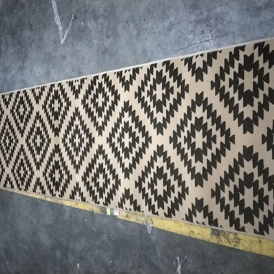NORDIC MACHINE WOVEN BROWN INDOOR RUG APPROXIMATELY 80X250CM