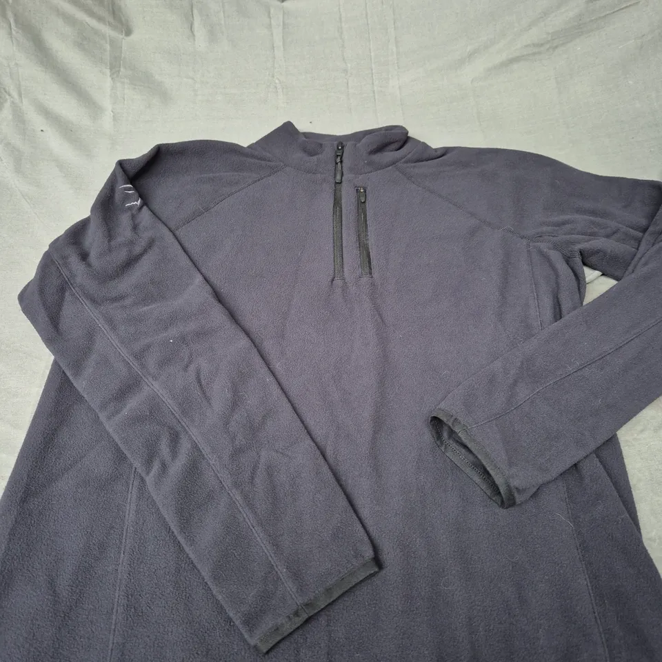 GYMSHARK FLEECE 1/4 ZIP - SIZE SMALL