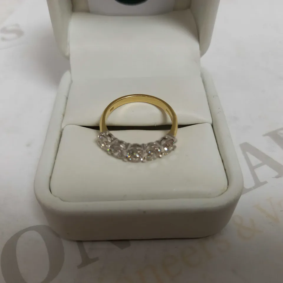 DESIGNER 18CT GOLD FIVE STONE RING SET WITH DIAMONDS WEIGHING +-1.53CT
