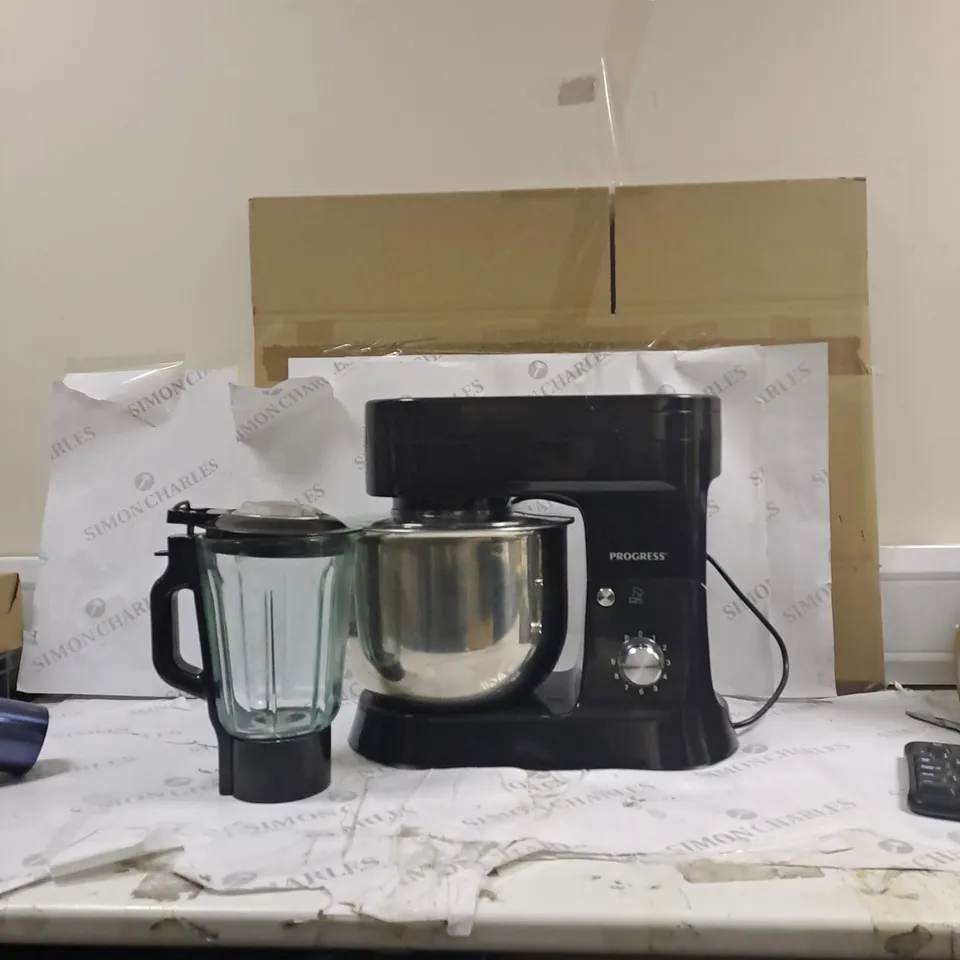 BOXED PROGRESS 3 IN 1 STAND MIXER SET