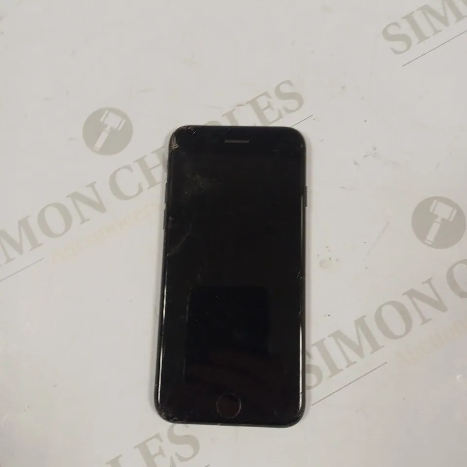 APPLE IPHONE 7 - MODEL A1779