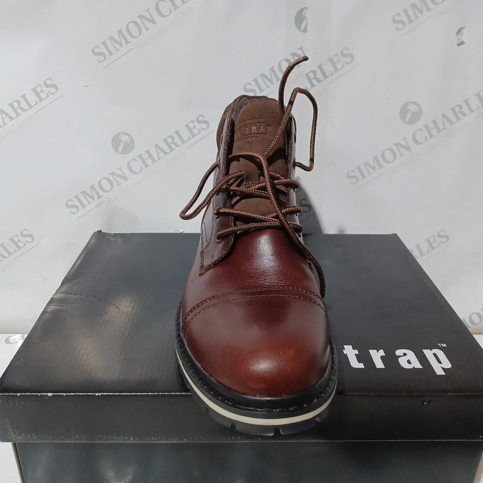 BOXED PAIR OF FIRETRAP AUBIN SHOES IN CAMEL COLOUR UK SIZE 9