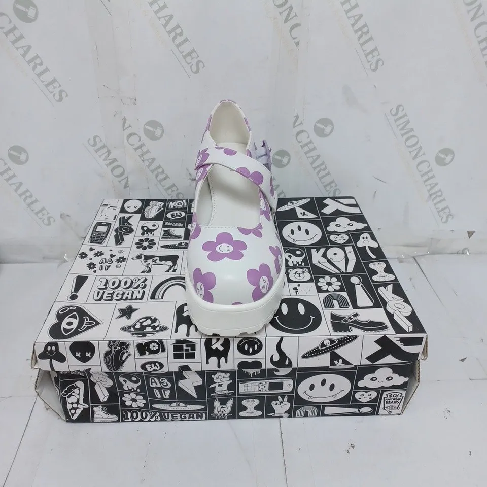 KOI FOOTWEAR LADIES WHITE WITH PURPLE FLOWERS CHUNKY HEEL SHOES SIZE 6