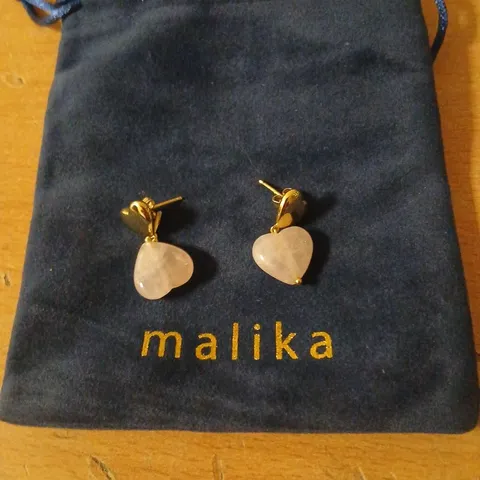 APPROXIMATELY 20 PIECES OF ASSORTED MALIKA JEWELLERY