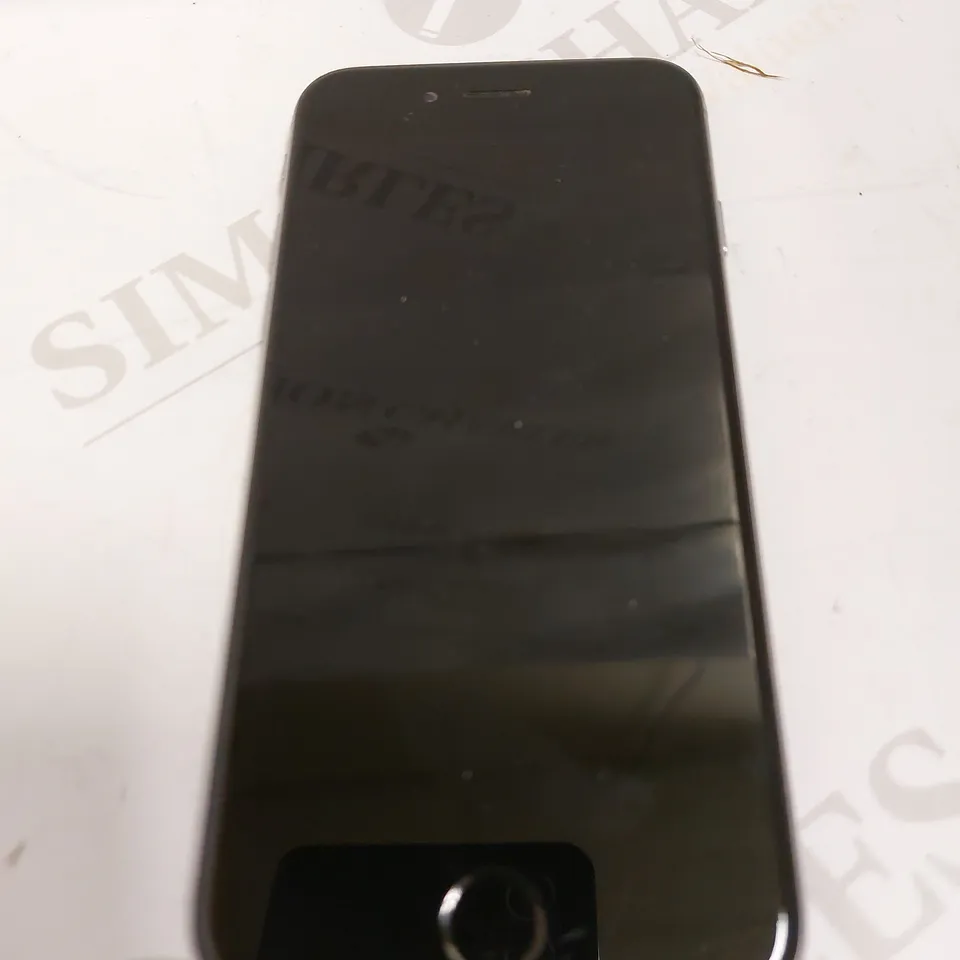 APPLE IPHONE 6 (MODEL A1586)