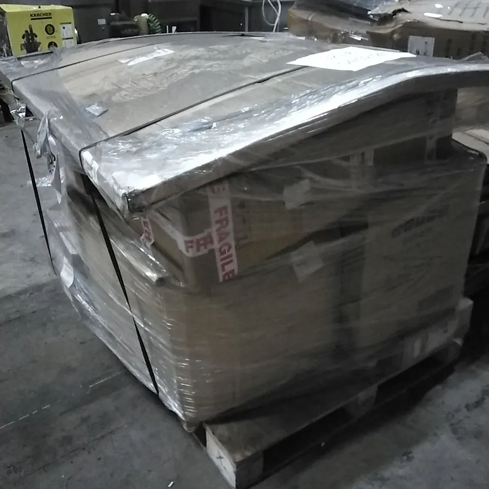 PALLET TO INCLUDE CHAIR,PREMIUM PAINTABLE FLUTED WALL PANEL,TOILET SEAT, PLASTIC PLANTER AND OTHER ASSORTED ITEMS...