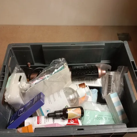 BOX OF APPROXIMATELY 10 ASSORTED BEAUTY PRODUCTS INCLUDING FUSHI RADIANCE FACE OIL, VIRA SAFE HAND GEL AND AVEENO SHAMPOO