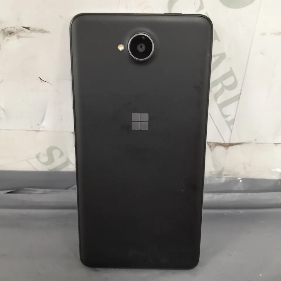 MICROSOFT LUMIA 650