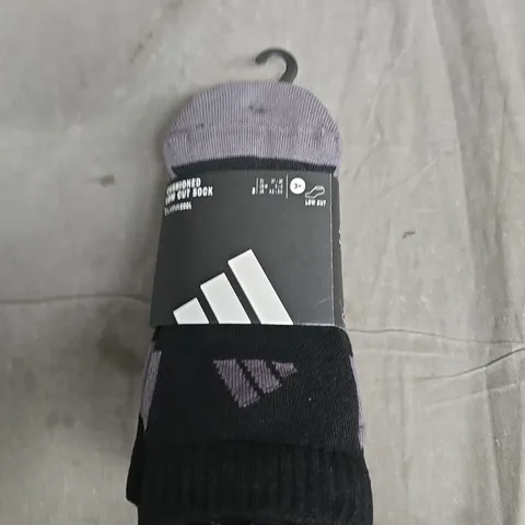 ADIDAS ANKLE SOCKS – SIZE S