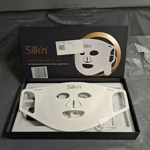 BOXED SILK'N LED FACE MASK 100 ANTI-AGEING AND REDUCTION OF SKIN IMPERFECTIONS