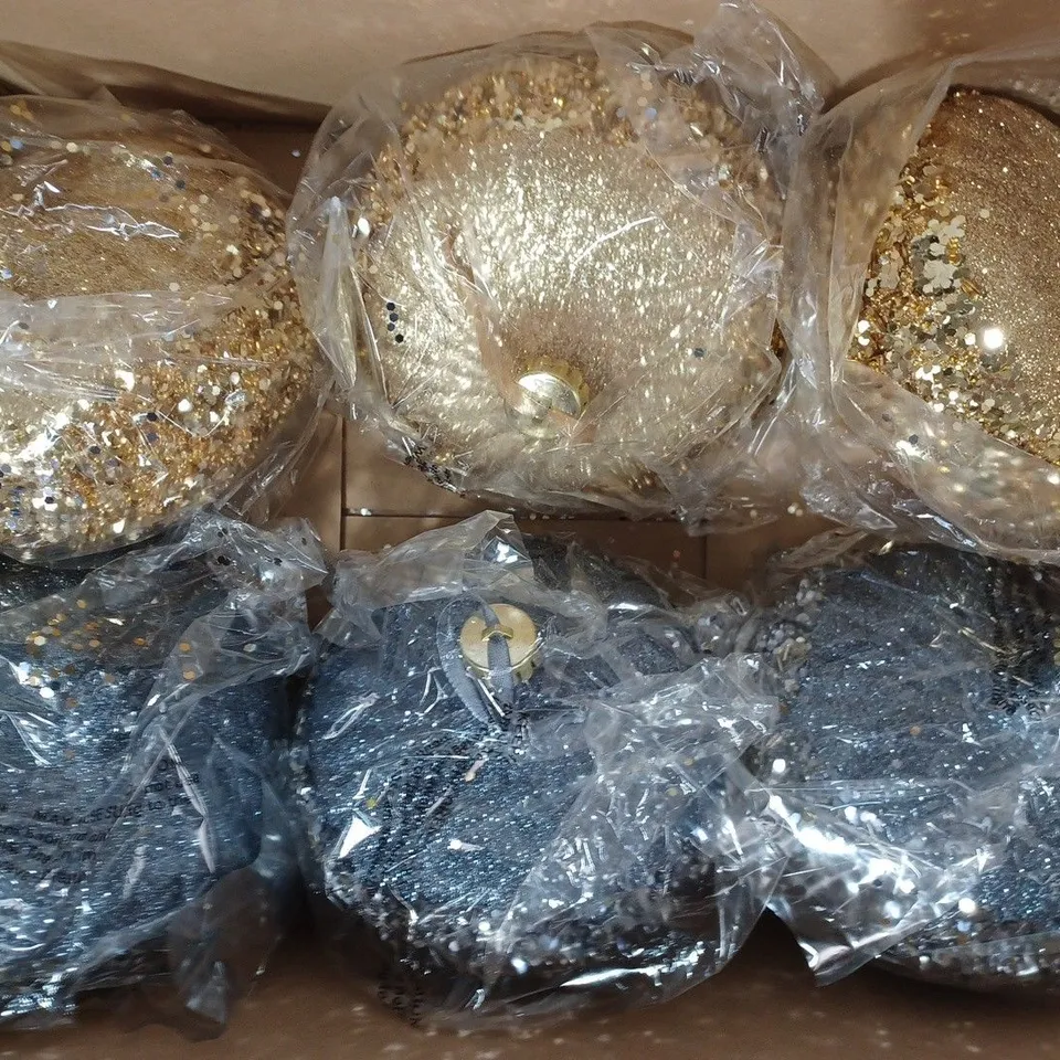 BOXED ALISON CORK SET OF 6 GLITTER ELLIPSE BAUBLES  