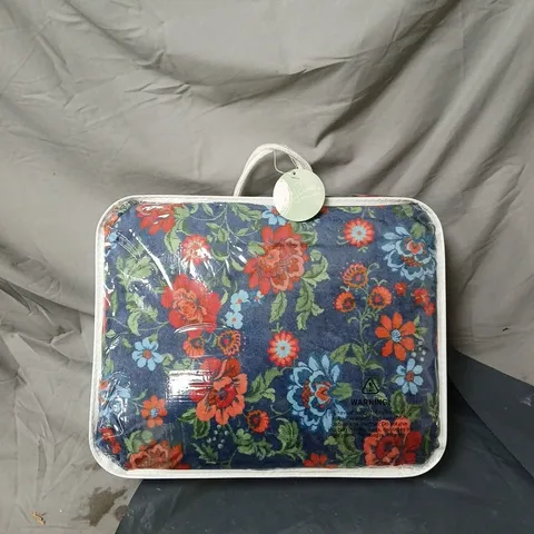 SARA BY SARA DAVIES SNUGGLY SHERPA HEATED THROW WITH 9 HEAT SETTINGS