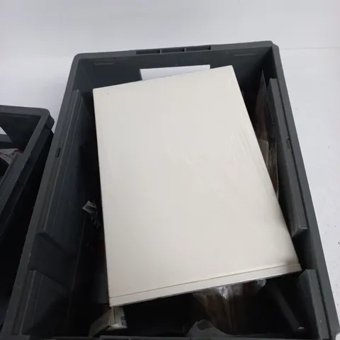 TOTE OF APPROXIMATELY 12 ASSORTED ITEMS TO INCLUDE: HANDHELD LED FAN