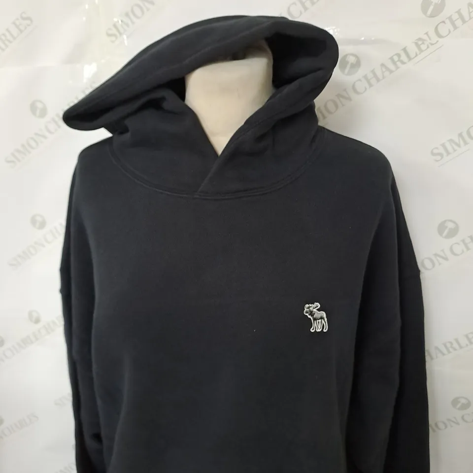 ABERCROMBIE AND FITCH LOGO CASUAL HOODIE IN BLACK SIZE M