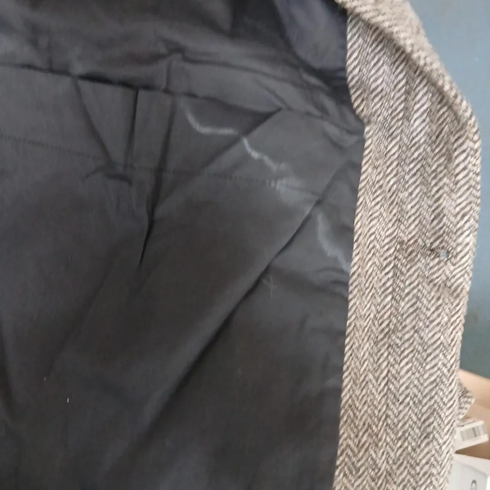 HERRINGBONE TWEED COAT – ORIGINAL FIBRES TAG SIZE S