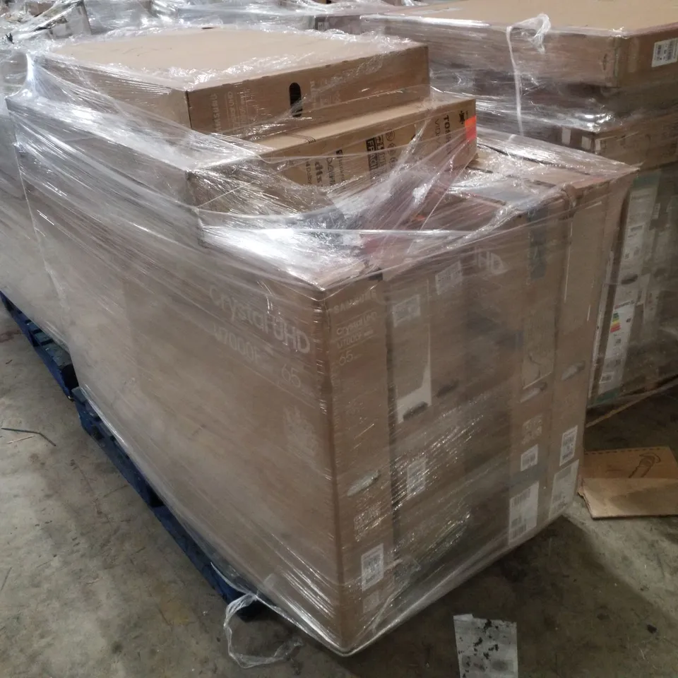 PALLET CONTAINING APPROXIMATELY 9 ASSORTED DAMAGED TVS