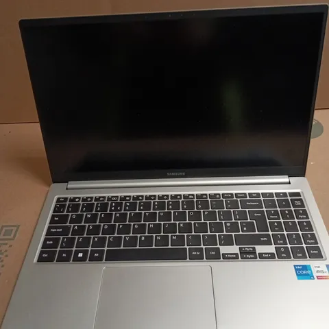SAMSUNG GALAXY LAPTOP UNBOXED NO ACCESSORIES