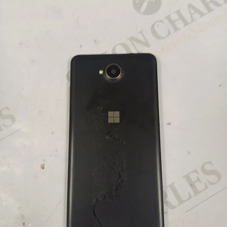 MICROSOFT LUMIA 650 MOBILE PHONE - WHITE 