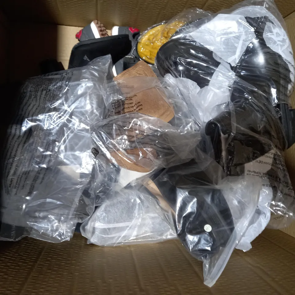 BOX OF APPROXIMATELY 10 ASSORTED PAIRS OF SHOES AND FOOTWEAR ITEMS IN VARIOUS STYLES AND SIZES TO INCLUDE THE SLIPPER, RIVER ISLAND, JOIA, ETC