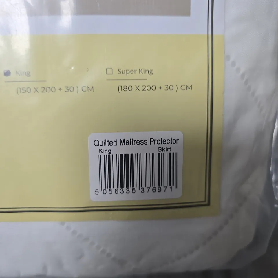 QUILTED MATTRESS PROTECTOR – KING SIZE (150 X 200 + 30 CM)