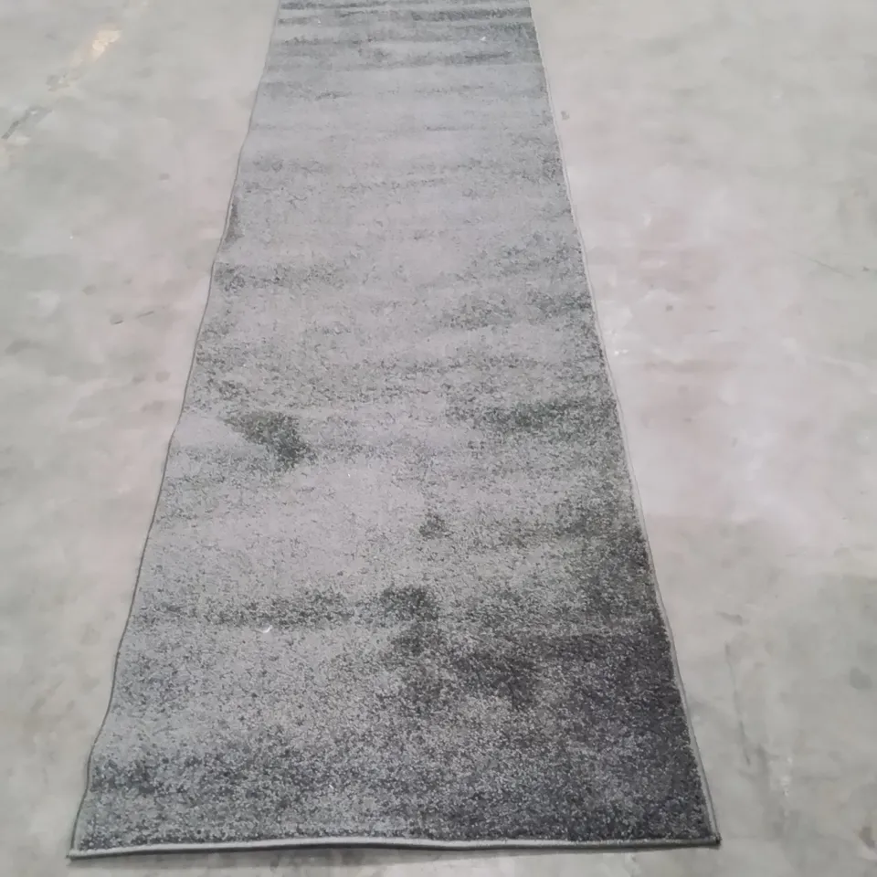 QUALITY DESIGNER AREA RUG - APPROXIMATELY 300X80CM