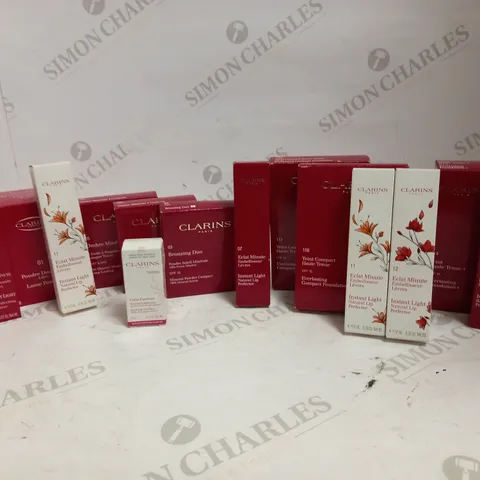 LOT OF 16 CLARINS MAKE-UP ITEMS