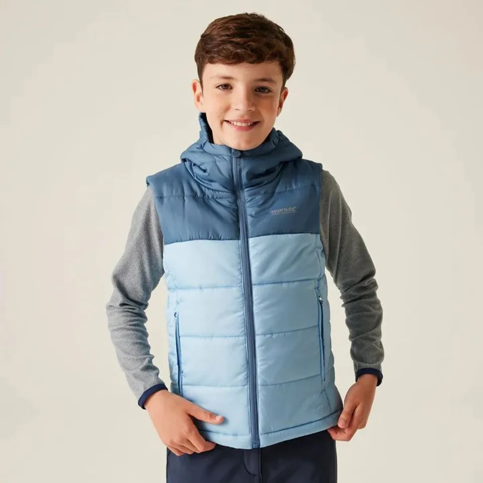 BRAND NEW REGATTA KIDS LOFT HOUSE II PADDED GILET IN CORONET BLUE/SKY BLUE - 5-6YRS
