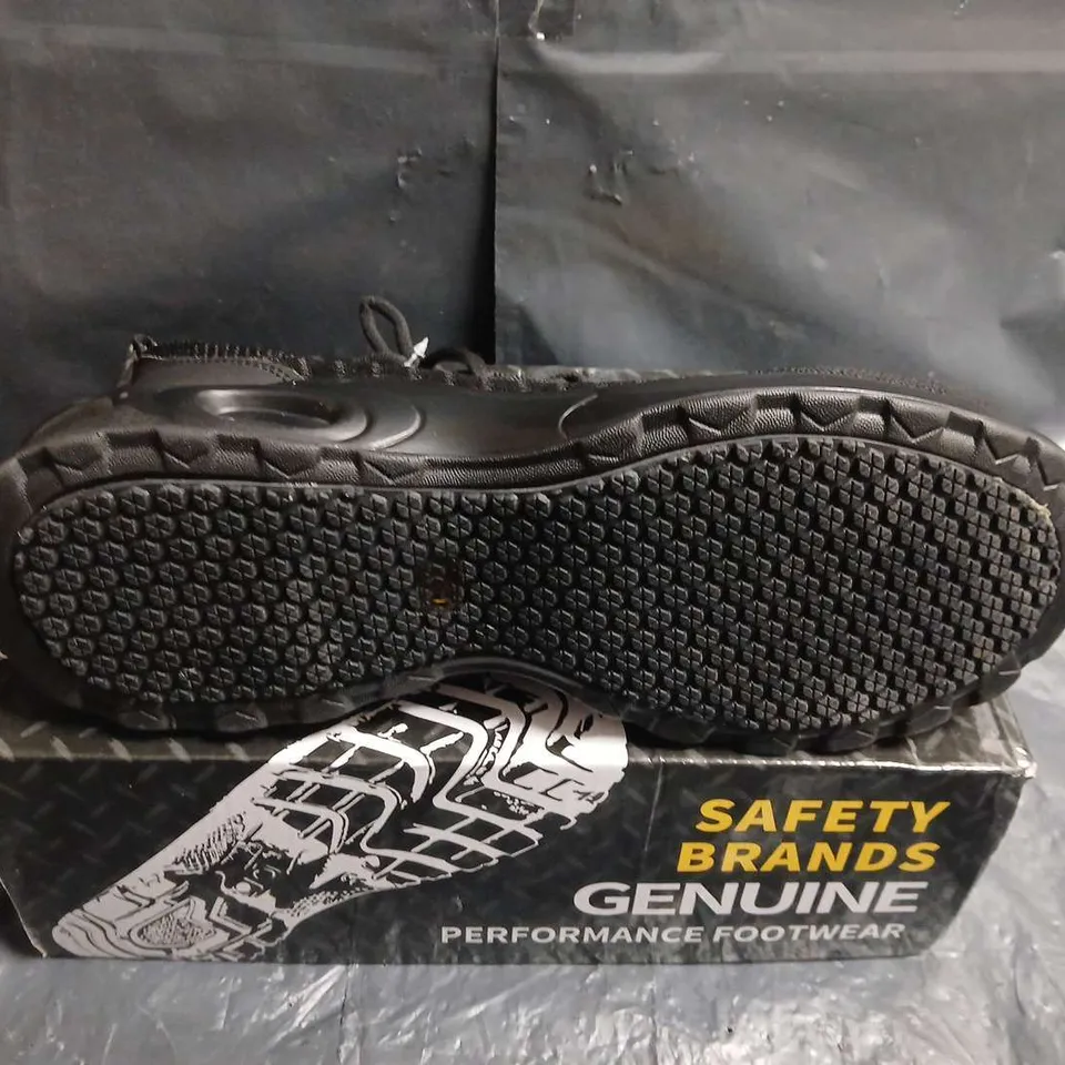 MENS WORK BOOT BLACK MESH TRAINERS – MEN'S FOOTWEAR - UK SIZE 10 