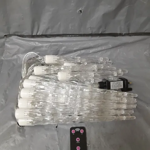 24 COLOUR CHANGING ICICLE LIGHT - WHITE