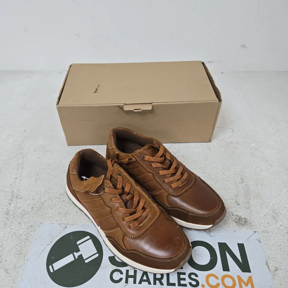 THOMAS BLUNT UK 7 BROWN TRAINERS