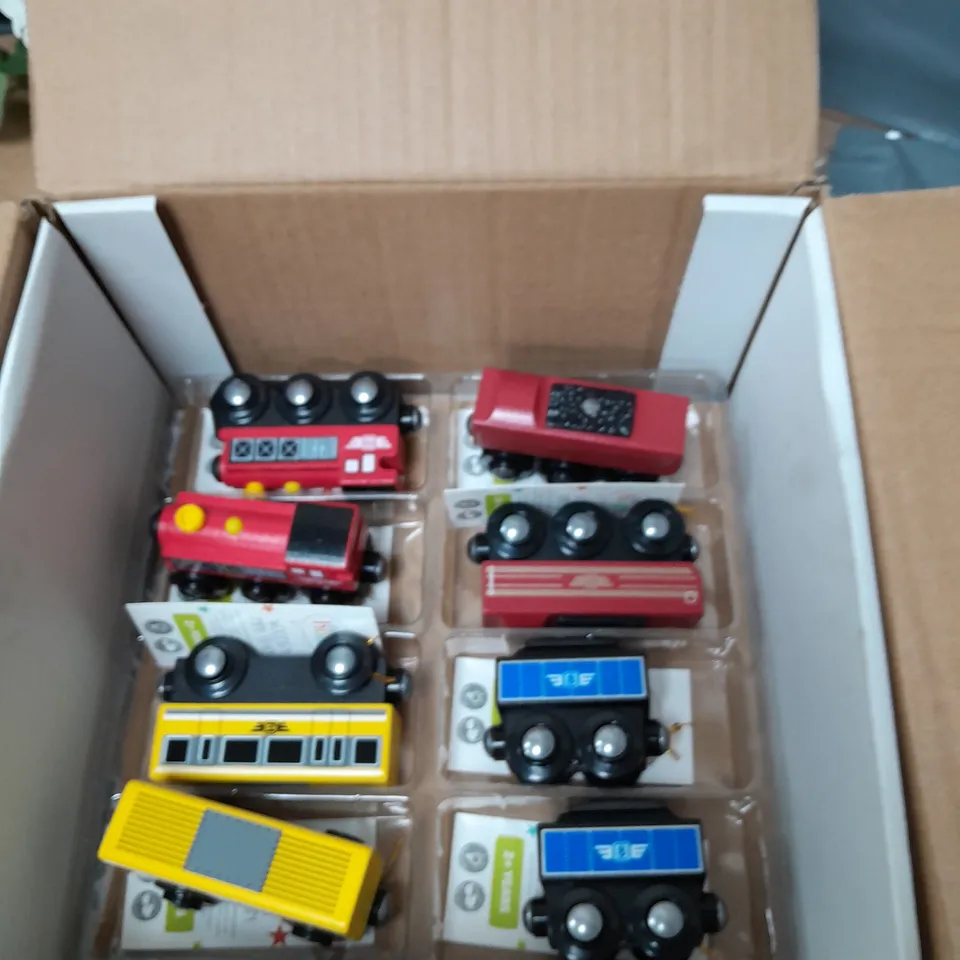 APPROXIMATELY 16 WOODEN MINI TRAINS - ASSORTED COLOURS