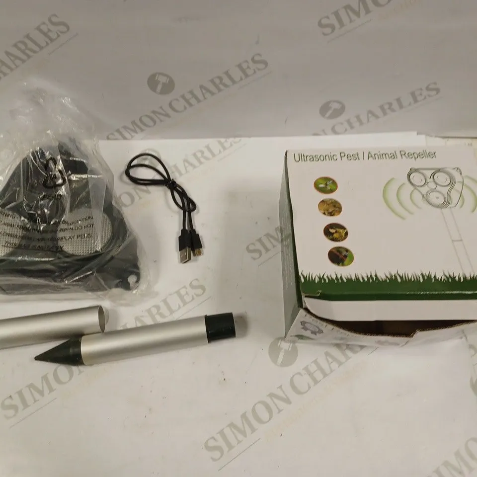 ULTRASONIC PEST/ANIMAL REPELLER