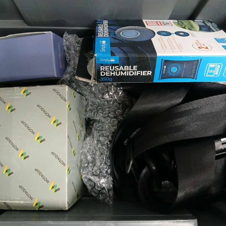 APPROXIMATELY 8 ASSORTED VEHICLE PARTS & ACCESORIES TO INCLUDE REUSABLE DEHUMIDIFIER, WHEEL BEARING KIT, SEATBELT UNIT, ETC