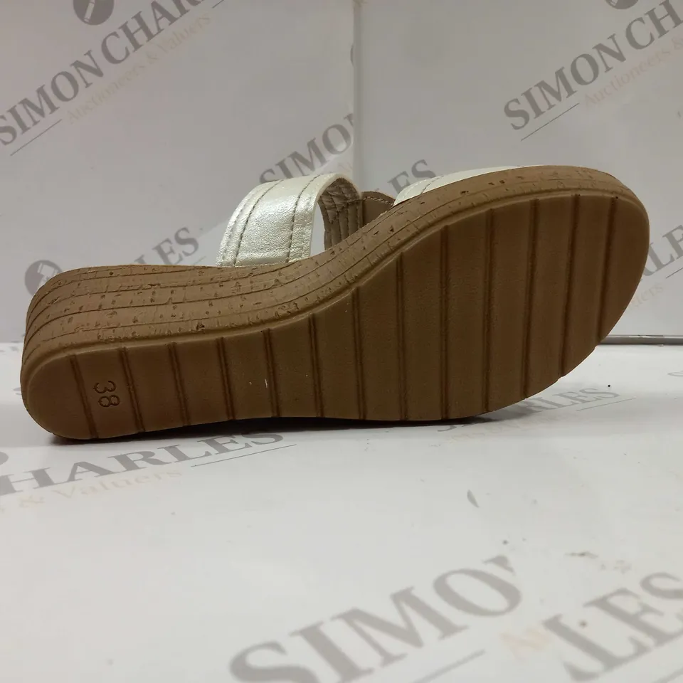 PAIR OF PAVERS WEDGE SANDALS UK SIZE 5