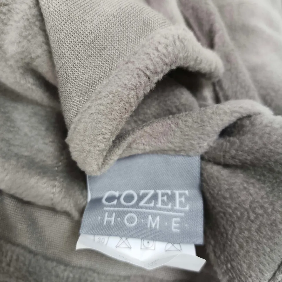 COZEE HOME THROW BLANKET – GREY