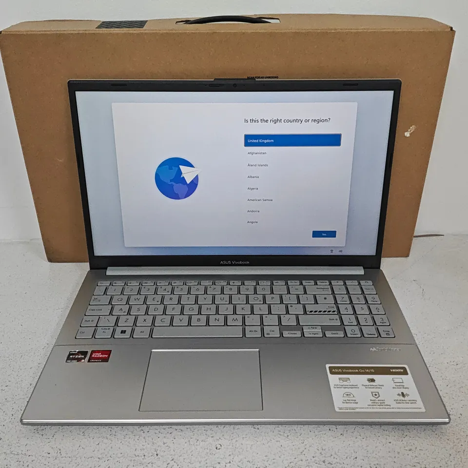 BOXED ASUS VIVOBOOK GO 14/15 RYZEN 30 7000 SERIES 512GB RAM LAPTOP IN SILVER - E1504F