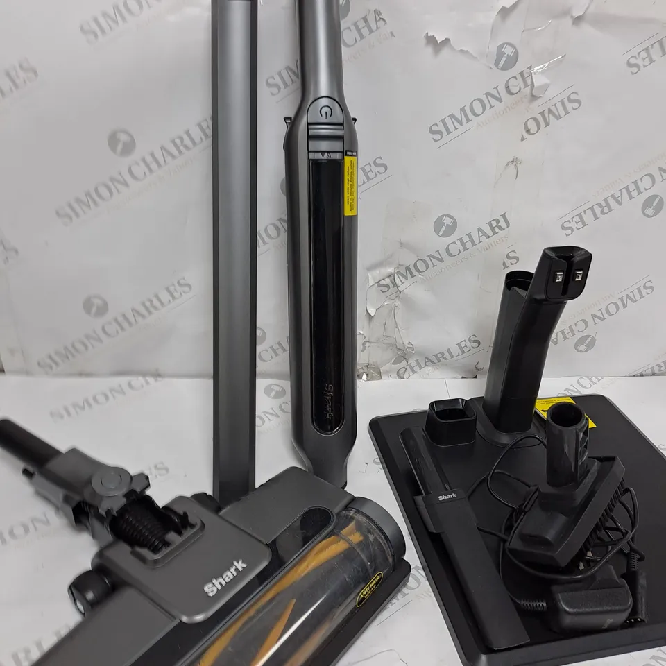 BOXED SHARK WANDVAC 2-IN-1 LIGHTWEIGHT CORDLESS HANDHELD VACUUM CLEANER