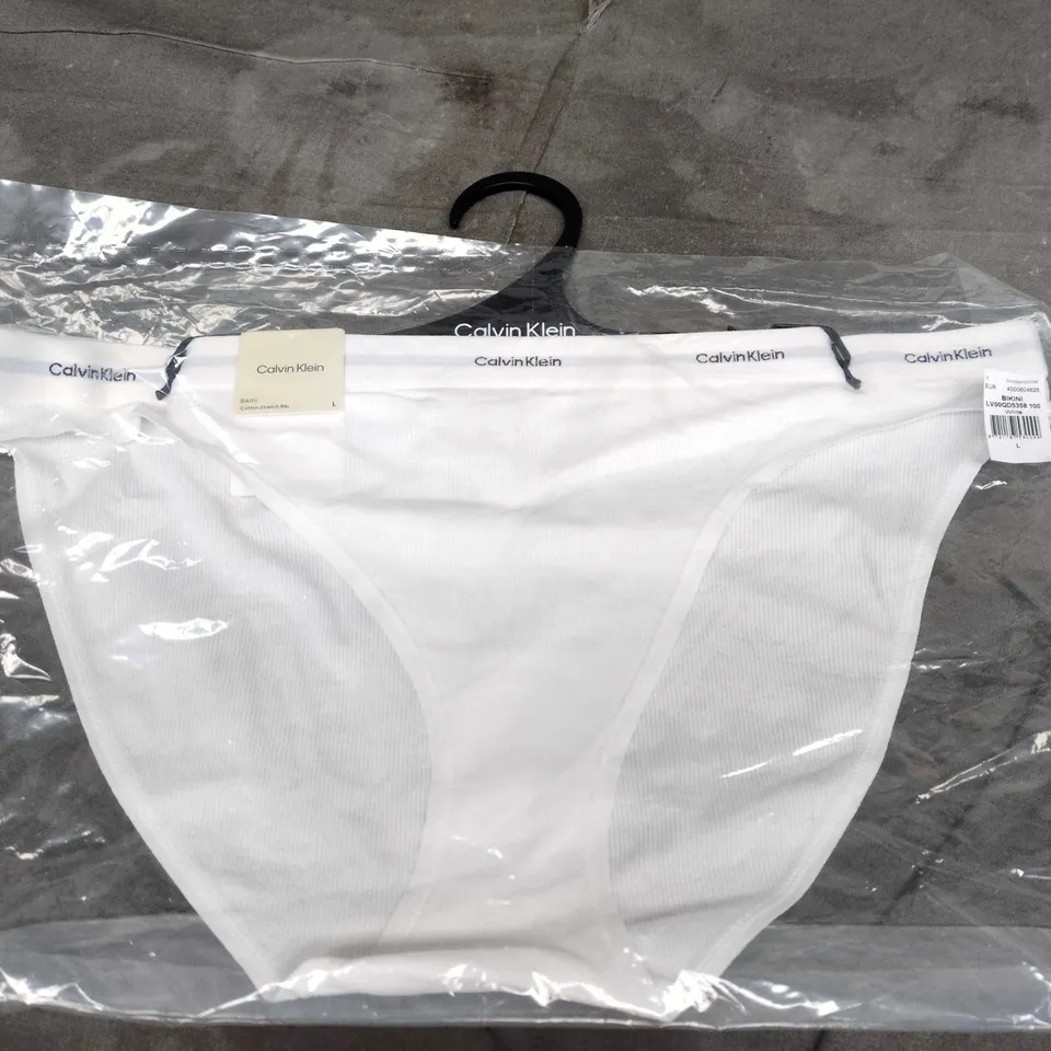 CALVIN KLEIN WOMEN'S WHITE BRIEFS – NEW WITH TAGS SIZE L