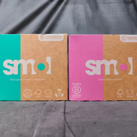 APPROXIMATELY 8 ASSORTED HOUSEHOLD ITEMS TO INCLUDE SMOL BIOLOGICAL LAUNDRY CAPSULES, ETC