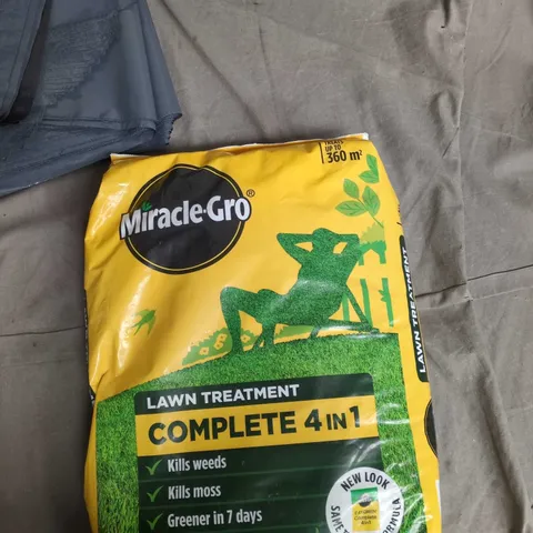 MIRACLE-GRO LAWN TREATMENT COMPLETE 4 IN 1 – 360M²