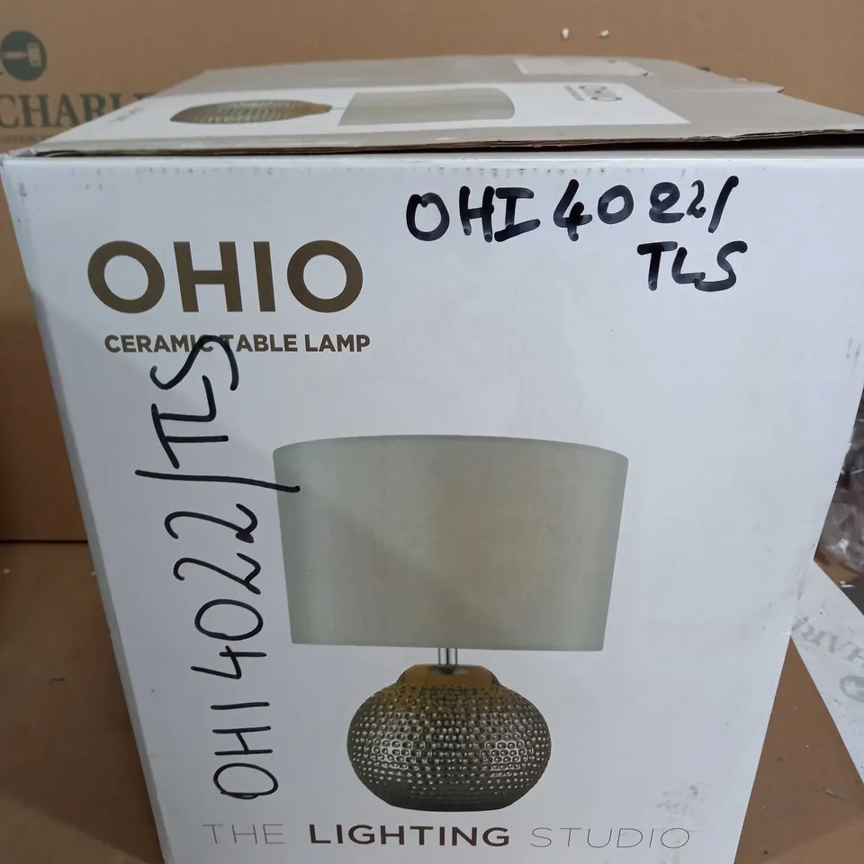 THE LIGHTING STUDIO OHIO CERAMIC TABLE LAMP - CERAMIC BASE/GREY FABRIC SHADE 