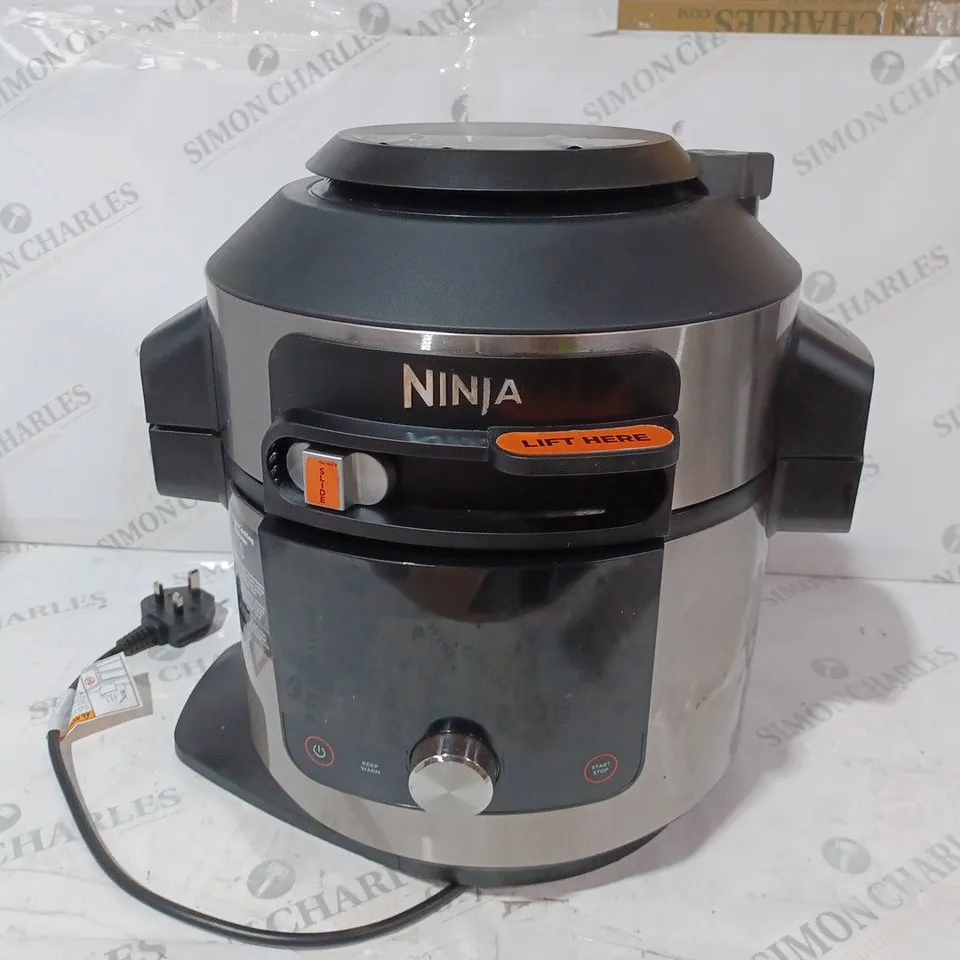 BOXED NINJA FOODI MAX SMARTLID 7.5L MULTI COOKER & AIR FRYER